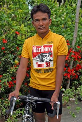 Cycling champ Crestito A. Guieb - (Born March 29, 1967 in Bagabag, Nueva Vizcaya). Captain of the winning Philippine regional Northern Luzon team in the Marlboro Tour '97. A farmer by profession, 5'5 tall, 120 lbs. A 10-year Marlboro Tour veteran with back to back wins in 1993 and 1994 as well as placing 4th in the Marlboro Tour '97. Considered as one of the Philippine's best mountain climbers