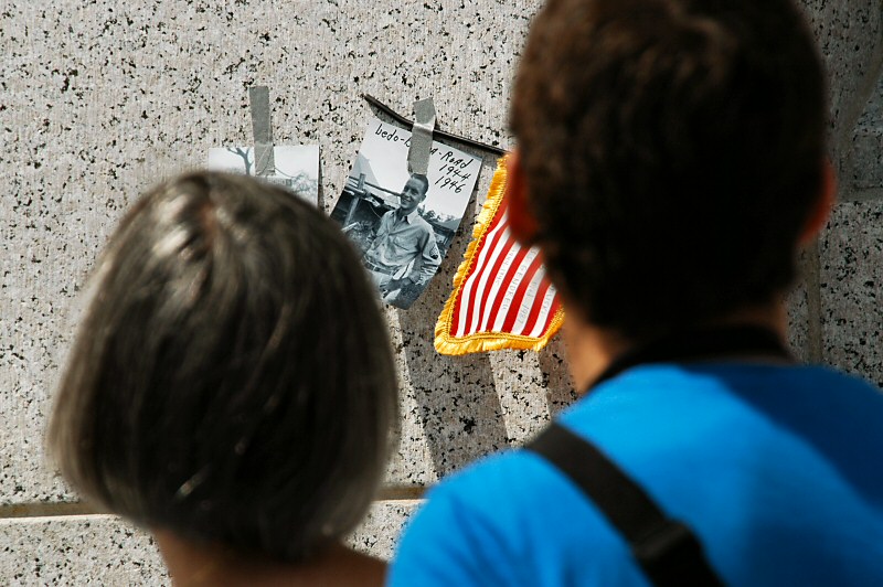 WW II Memorial    8446