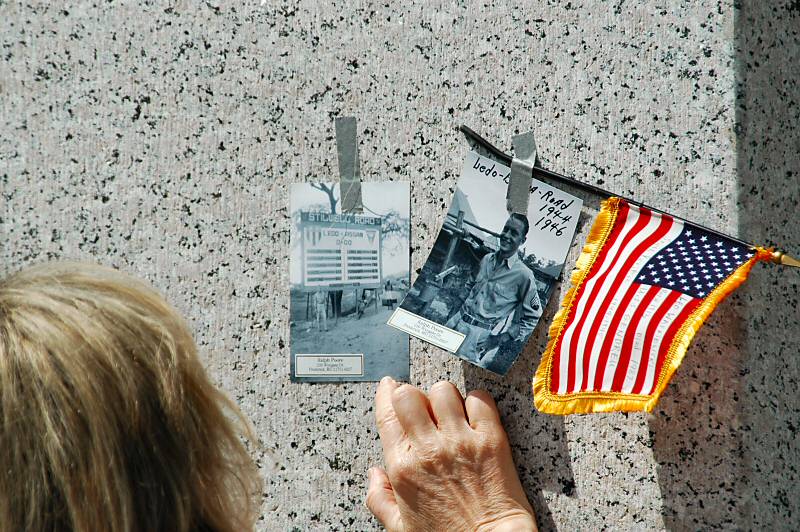 WW II Memorial    8447