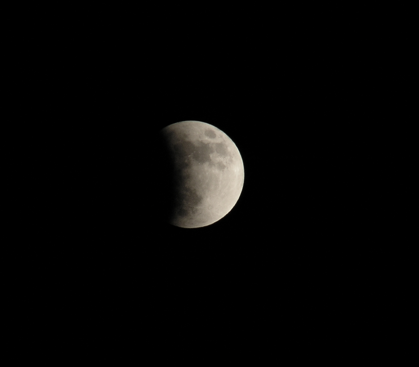 Lunar eclipse 110803.jpg