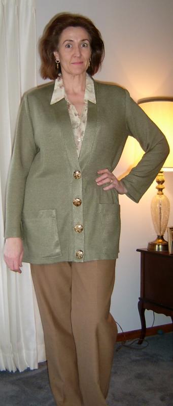 Olive Cardigan Buttoned
