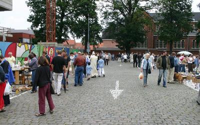 Turnhout / Kempen (Belgium) - Wekelijkse rommelmarkt - 25.7.2004