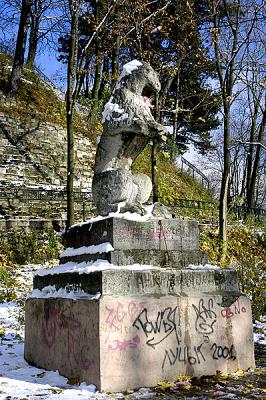 bunny monument on castle mount