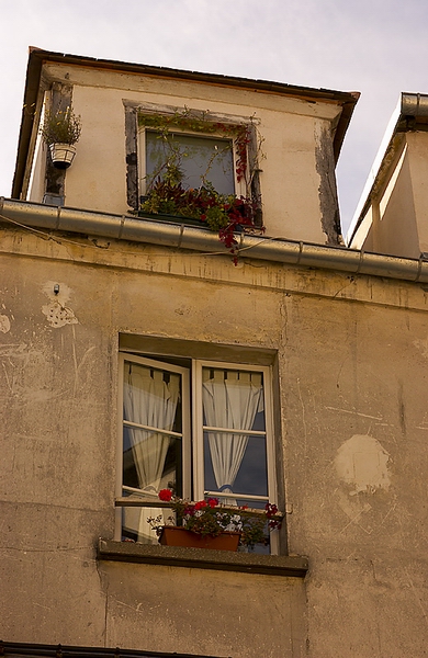 montmartre window