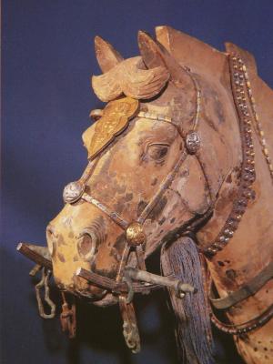 Gold and silver bridle(postcard)