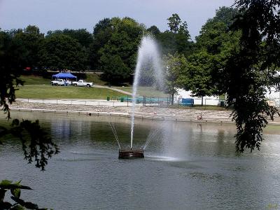 Fountain in the Pond.jpg(337)