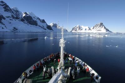 Lemaire Channel Antarctica 1