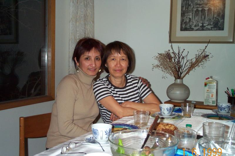 Van & chi Huong