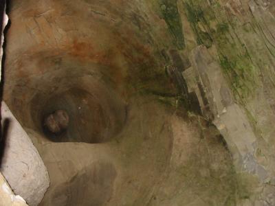 u35/noiseacct/medium/31806091.Pothole2.jpg