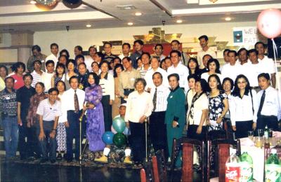 Cha Gi᭠Tỉnh TY thăm Hiệp Hội và Cựu Học Viên DB-năm 1999.jpg