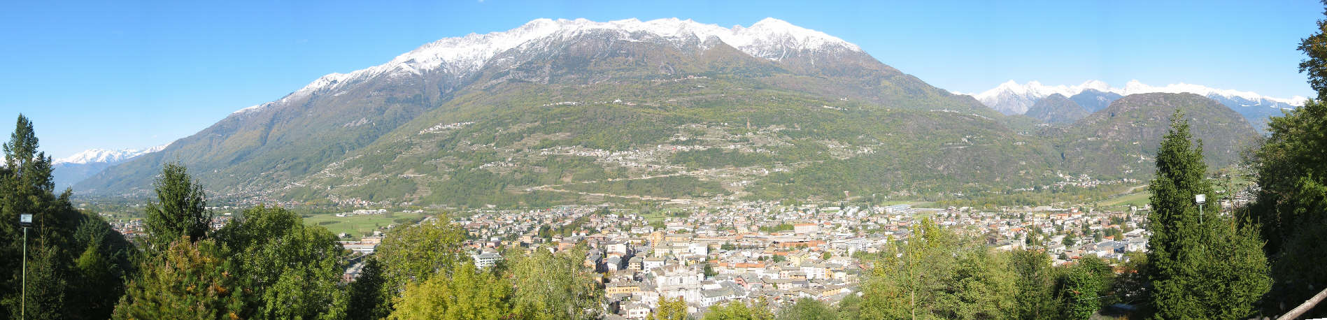 Morbegno citta e le alpi retiche - Italy - Italia - Alps - Bassa Valtellina