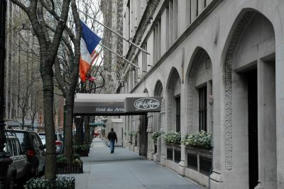67th Street - Hotel des Artistes