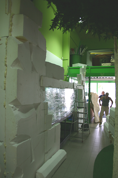 Preperation of the inside and outside decoration made by a specialist Frensh company.