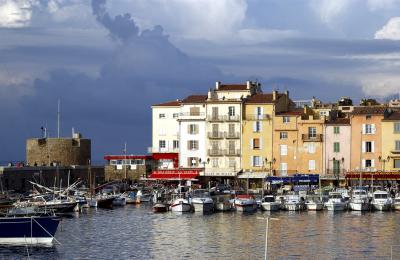 St-Tropez-harbor8.jpg