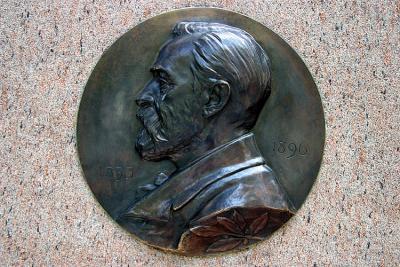 Alfred Nobel.jpg