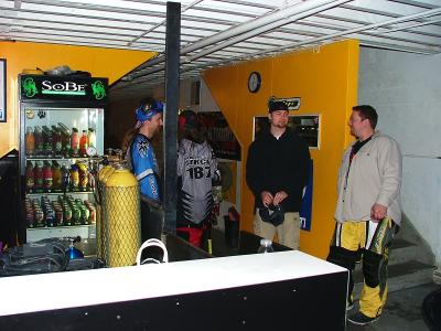 u35/rgunn4/medium/40408958.PortlandPaintball058.jpg