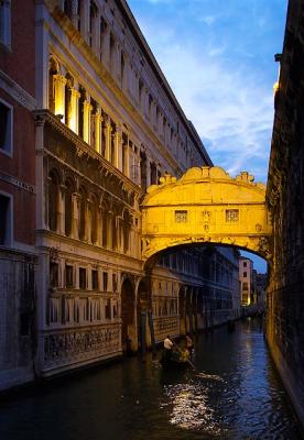 Bridge of Signs - GT1L1924