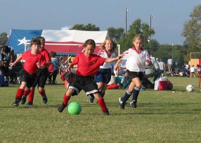 u35/rkeist/medium/22813018.031025_Madeline_soccer_04.jpg