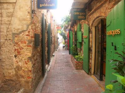 Typical beautiful laneway in St Thomas