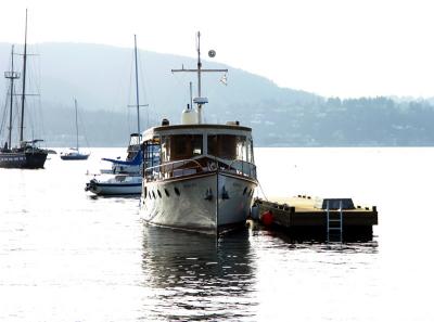 Boats at Bowen #37