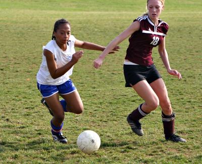 u35/sfink16/medium/22929015.Soccer054.jpg