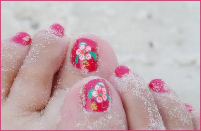 Beach Toes by Faye White