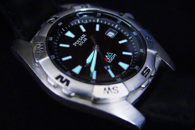 <B> Hands of Time *</B><BR><FONT size=2>by Luben Solev</FONT>