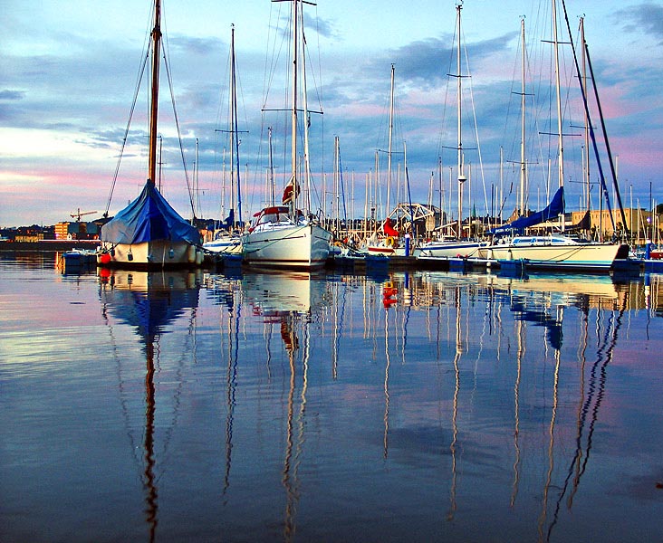 Sleeping boats *