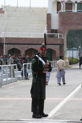 u35/topspin/medium/40522186.Pakistani_Soldier.jpg