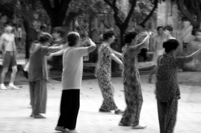 Tai Chi in Lenin Park Hanoi