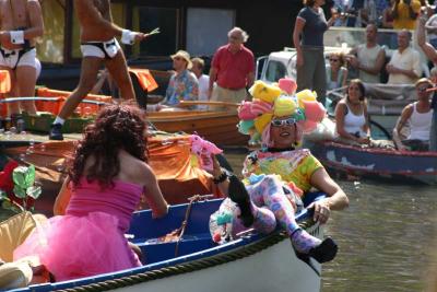 The boat is called Siem, carrot throwers in the background