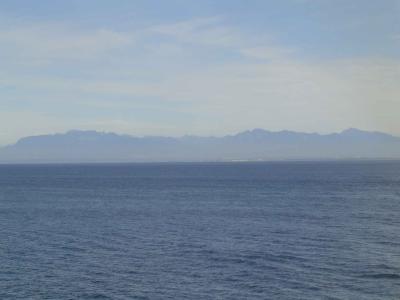 u35/world_of_sarah/medium/23037082.003VancouverIsland001ViewofCascadeRangefromFerryweb.jpg