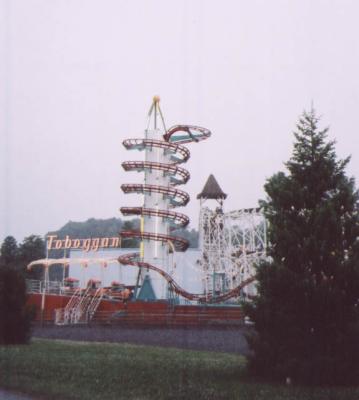 u35/xddrcoasterkittyz/medium/31750432.toboggan.jpg