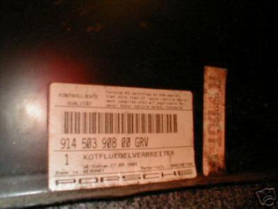 u36/9146gt/medium/23659457.9146GTSteelFenderFlaresNOS001.jpg
