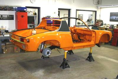 Final Assembly of the Lufthansa 914-6 GT...