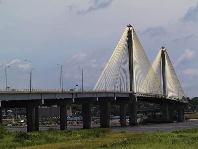 P7045998alton bridge.jpg