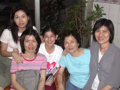 Nurses-(left to right) Hui Koan, Susan, Pi-sia, A-bin, Me-chuen