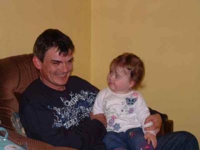 u36/anthonyr/medium/23498939.UncleNeilandLittleC7.jpg