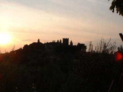 u36/anthonyr/medium/32386109.200408ItalyVarnaatnight12.jpg