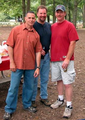 u36/bklyncmt/medium/32293577.71Medium040807PicnicMED016.jpg