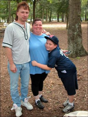 u36/bklyncmt/medium/32293589.71Medium040807PicnicMED028.jpg