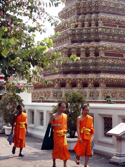 Monks, Wat Pho, Bangkok