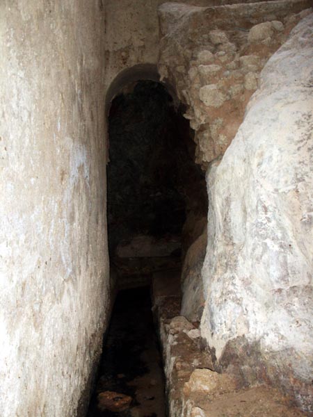 Bring a flashlight to explore the lowest levels of the castle where the spring is located, Rustaq