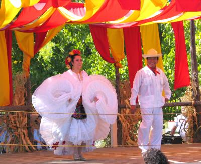 Mexican Dancers