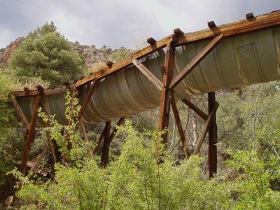 Elevated flume waterway