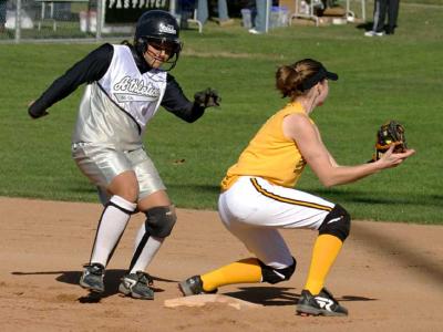 Abby Liden at 2nd base