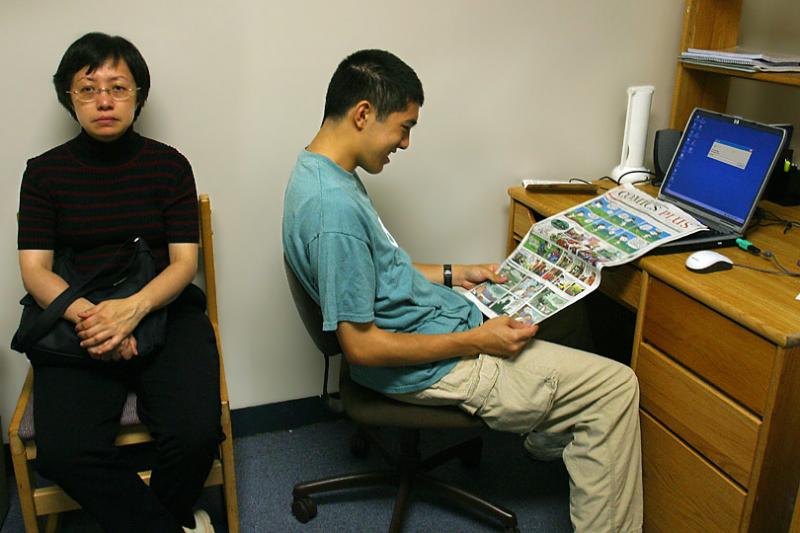<b>Make Mom Wait</b><FONT size=2>*<br>by Peter Kwok