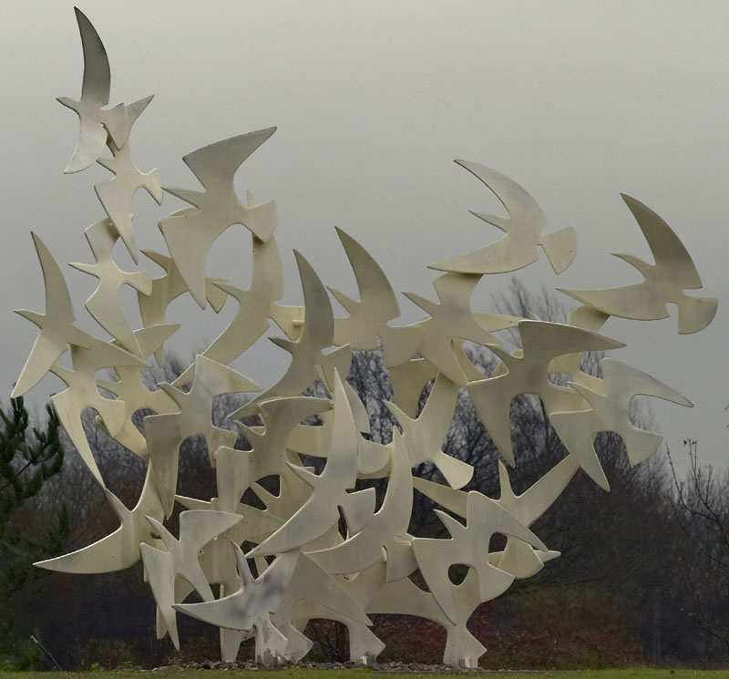 <b>Bird Sculpture</b> *<br>by Phil M