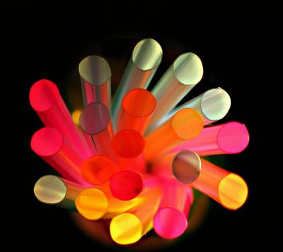 Straws 2 *