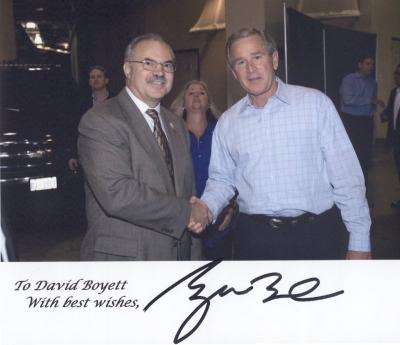 President George W. Bush & Chief David T. Boyett - 2004